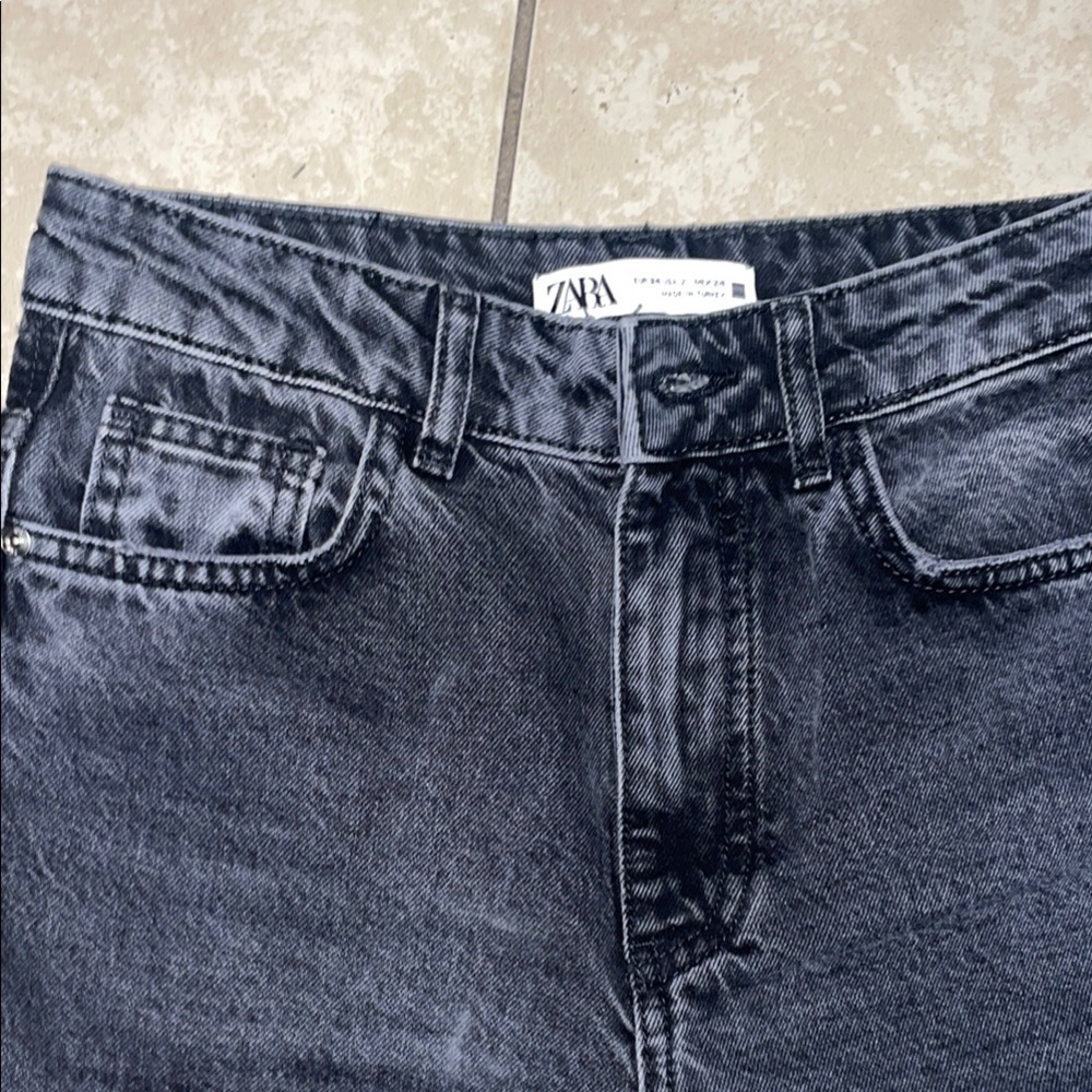 Zara Women's Dark High Rise Jeans